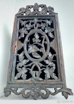 STAROŽITNÁ RUČNÁ DREVOREZBA / ÚLOŽNÁ SKRINKA / 19 x 36 x 67 - 4