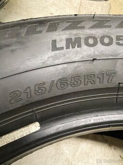 2023 Bridgestone 215/65 R17 zimné - 4