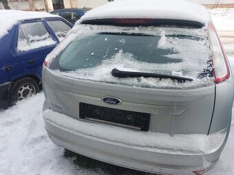 Rozpredám Ford Focus MK2 2011 lift HB - 4