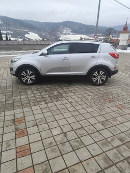 Kia sportage 1.7crdi rv2012 - 4