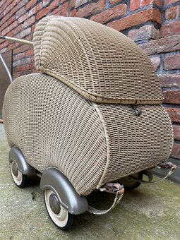 Starožitný kočár pre bábiky - 4