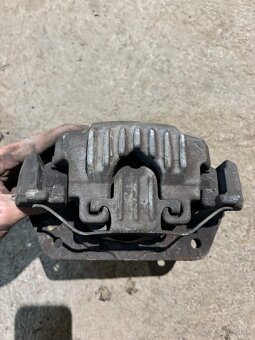 Predné strmene bmw e61 525D - 4