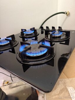 Plynová vstavaná varná doska - 4