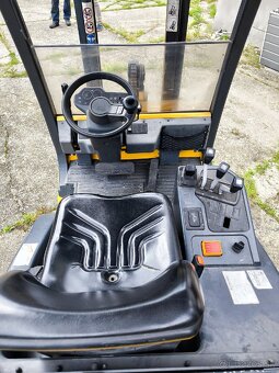 Vysokozdvizny vozik Jungheinrich TFG 316 - 4