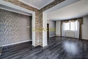 Nadčasový rodinný dom plný priestoru a elegancie – s bonusom - 4