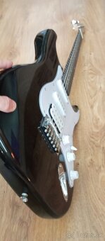 Predám elektrogitaru - 4