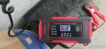 Na predaj inteligentná autonabíjačka 12V/6A - 4