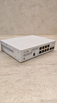 MikroTik CSS610-8G-2S+IN, switch 8x GLAN, 2x SFP+ - 4