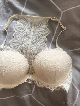 Victoria's Secret Pink podprsenka - 4