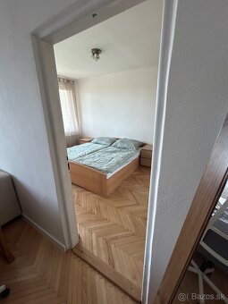 Prenájom veľký 2 izb.byt, ul. Hollého, balkón. - 4