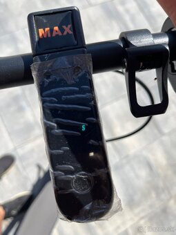 Elektrická kolobežka G30 MAX - 4