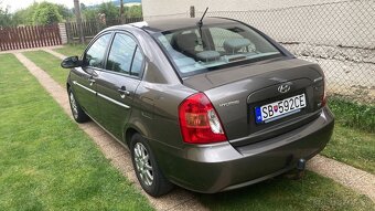 Hyundai accent 1.5 CRdi - 4