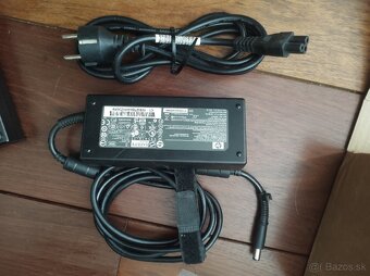 Darujem staršie Dell a HP nabíjačky - 4