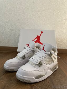 NIKE Jordan 4 - 4