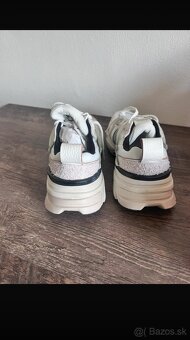 Nike w v2k white chrome 36 - 4