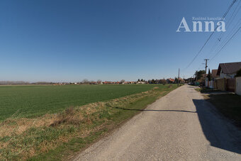 St. pozemok v Malinove ( 775 m2) - 4