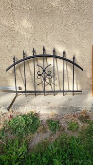 Starý kovaný plot - 4