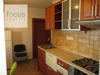 Predám 2i byt centrum Zvolena - 4