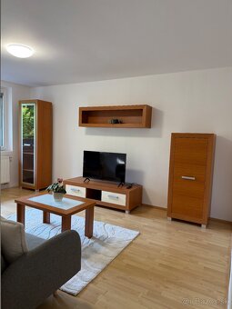 Prenájom 2-izbového bytu s garážovým státím – Chrenová, Nitr - 4