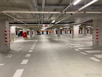 Garážové státie v EUROVEA TOWER na prenájom - 4