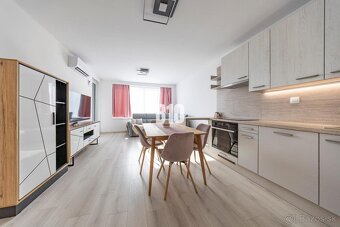 Discovery Residence 2i byt na 16.p. s garážovým státím - 4