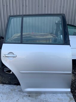 Predam VW Touran Dvere predne, zadne - 4