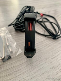Zásuvka na riadidka s USB a USB - C - 4