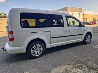 Predám Volkswagen Caddy 1.9 TDI 77 KW Maxi DSG..7-miestna - 4