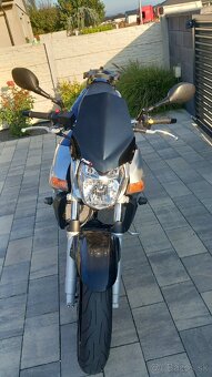 SUZUKI GSR600 - 4