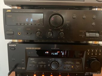 Predam SONY ,JVC - 4