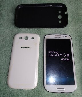 Predám SAMSUNG Galaxy S3-GT-I9300 s dobrou bat. - 4
