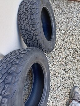 245/65 r17 - 4