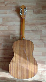 klasicka gitara Amada Strunal Luby model 4655 - 4