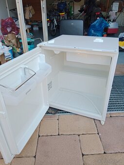 Predam malu chladnicku. - 4