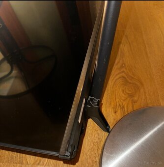 Mechanicky poškodený televízor Hisense - 4