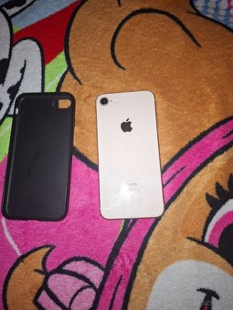 Iphone 8 - 4
