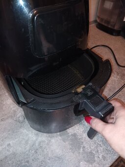 Teplovzdušná fritéza - 4