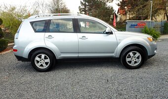 MItsubishi Outlander 2.0 DI-D 4x4 103kW-UZAVIERKA-DOVOZ ITA - 4