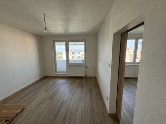 Predaj 1-izbový byt s balkónom po rekonštrukcii - 4