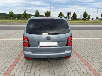 Volkswagen Touran 2.0 TDi 125kw DSG digi klima - 4