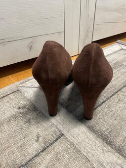 Hnedé semišové lodičky - 4