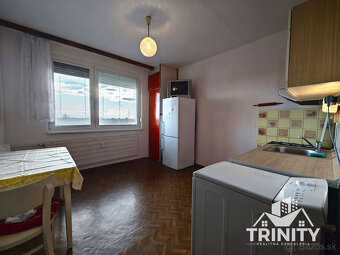 Na prenájom 1-izbový byt s balkónom v meste Šurany - 4