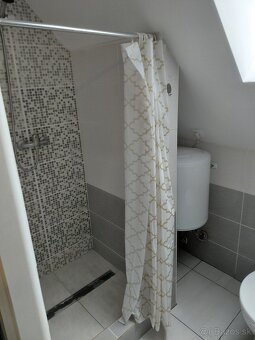 Prenajmem 2,5 izbovy byt - 4