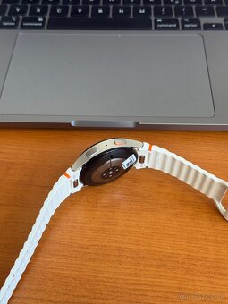 Samsung Galaxy Watch 7 40mm LTE GOLD - 4