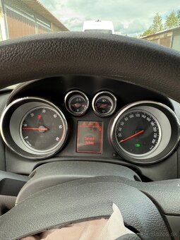 Opel Astra - 4