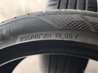 235/40 r19 letné pneumatiky - 4