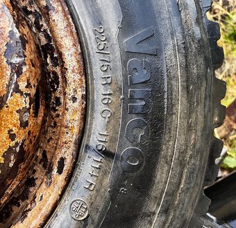 Pneumatiky Continental Vanco 215/75 R16 C - 4