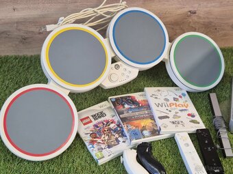 Nintendo Wii, 2 ovládače, bicie a 3 hry - 4