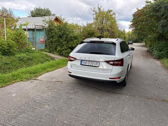 Škoda Superb Combi 2.0 TDI SCR Joy Plus DSG - 4