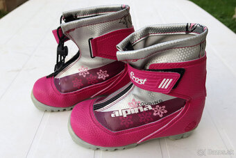 Predám detské bežkárske topánky na viazanie NNN, veľkosť 30. - 4